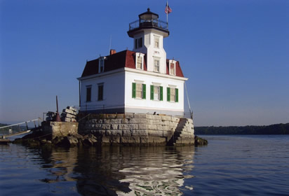 Category 4 - River Lighthouse